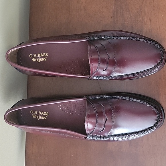 G.H. Bass Whitney Weejuns Loafers - Picture 5 of 7
